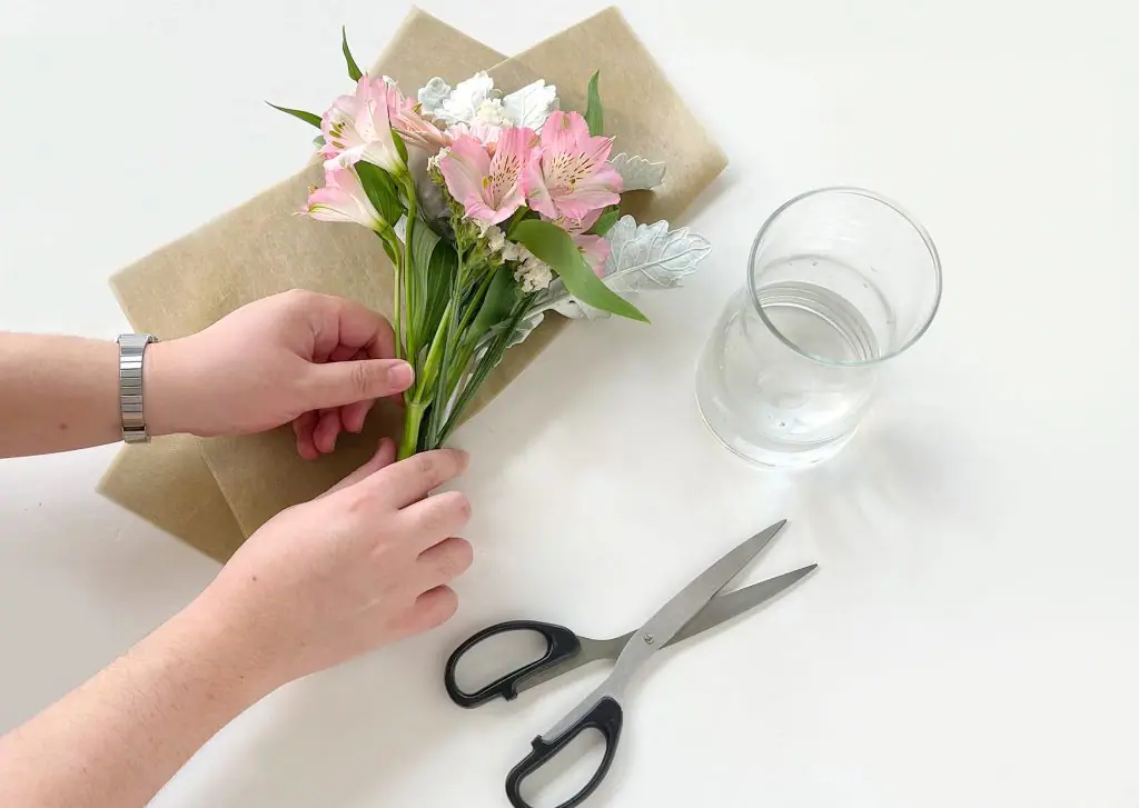 Flower Care Tips | FloraDoor